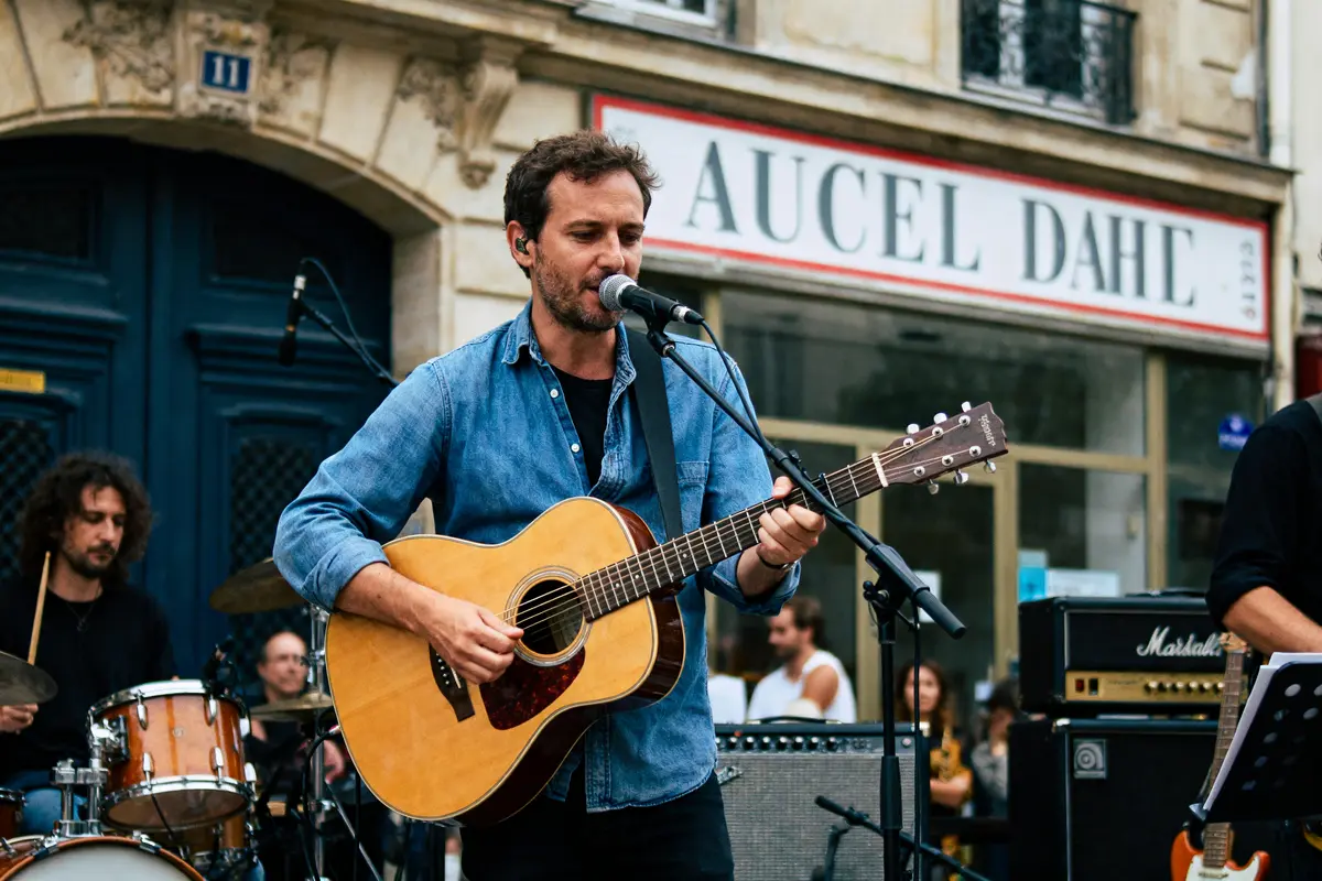 Découvrez Emmanuel Dahl : Vocal coach et artiste inspirant